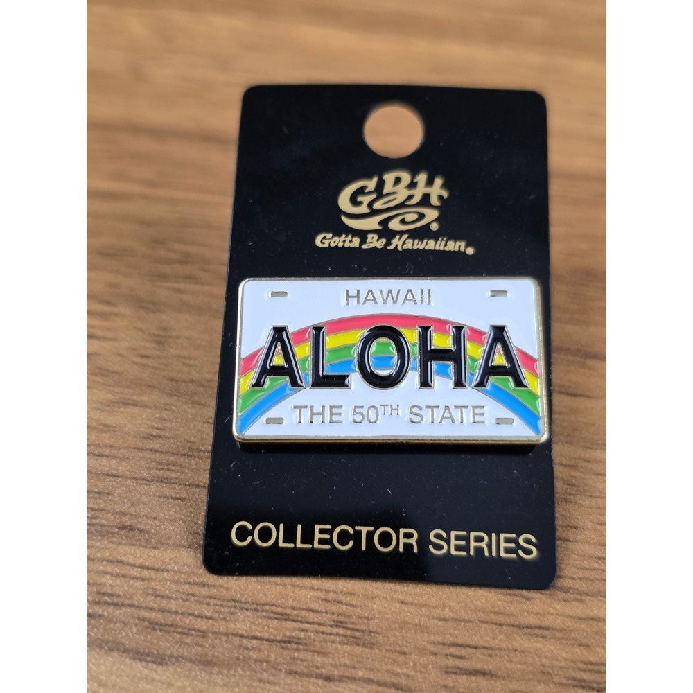 Gotta Be Hawaiian Enamel Pin OS White NWT Aloha License Plate Rainbow Collector